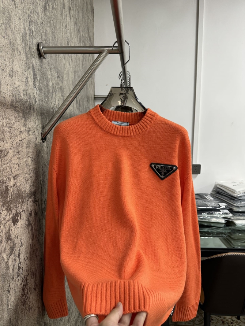 Pra*a sweater